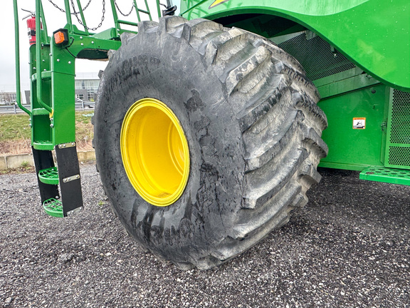 2024 John-Deere S780