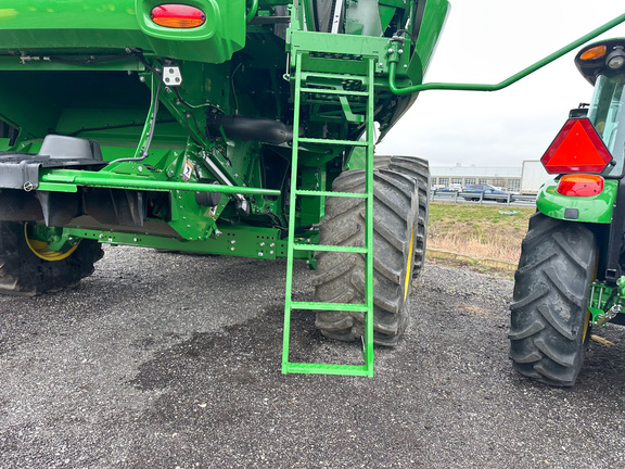 2024 John-Deere S780