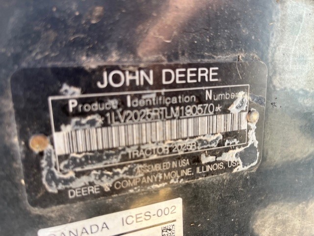 2020 John Deere 2025R Image 2