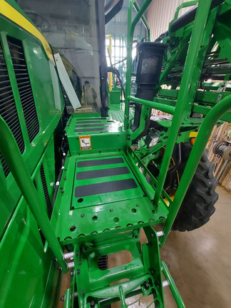 Used 2025 John Deere 616R Self Propelled Sprayers at Horizon Ag & Turf in Lloydminster, AB - Photo19