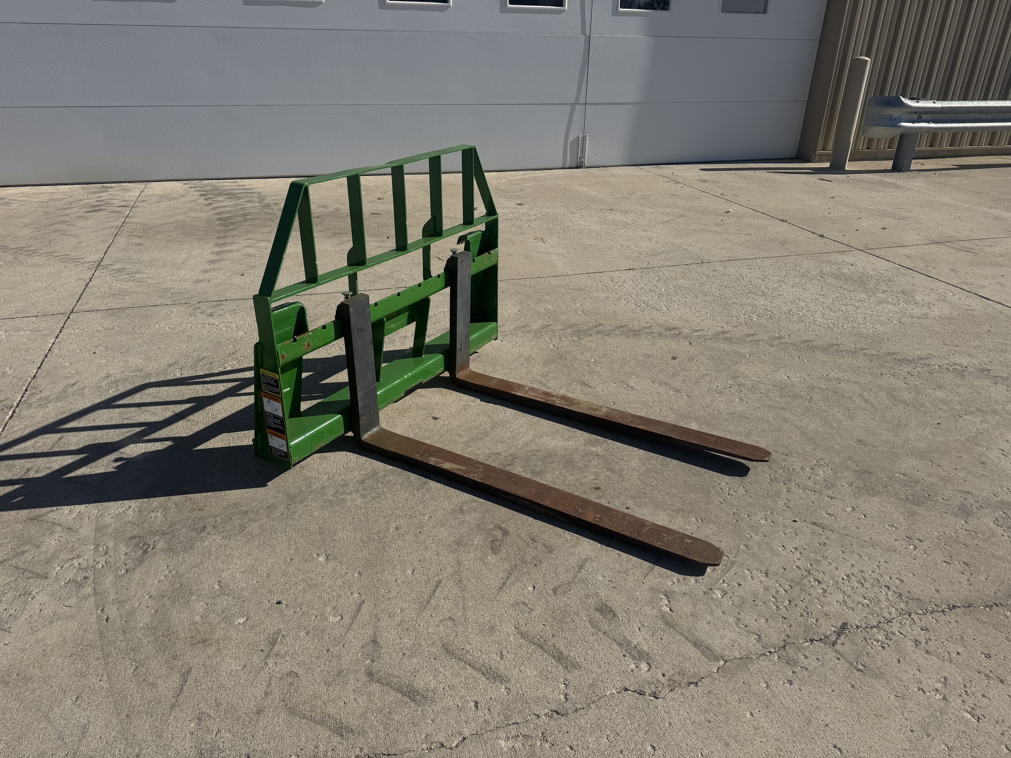 2022 John Deere AP12F Image 1