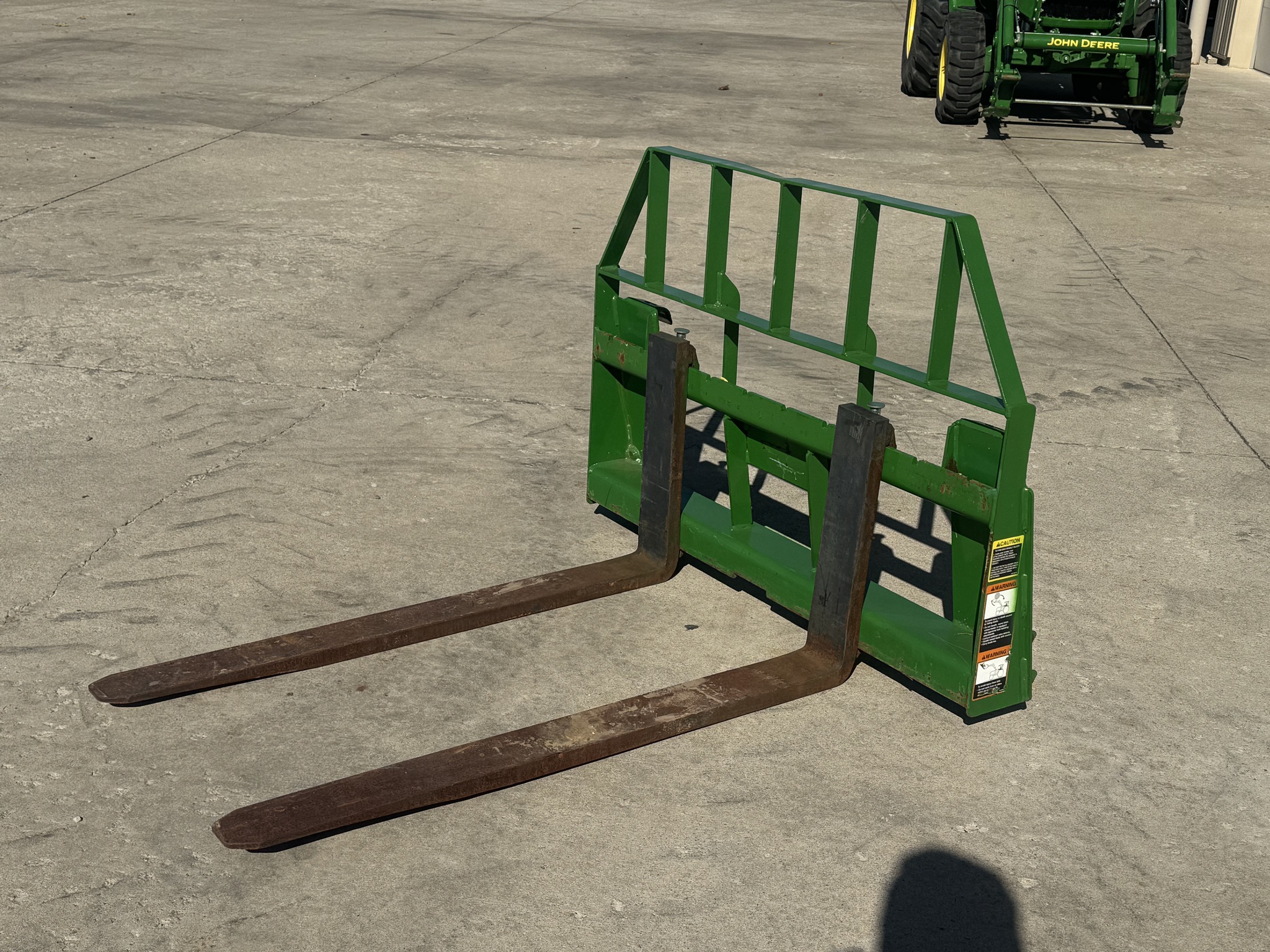 2022 John Deere AP12F Image 3