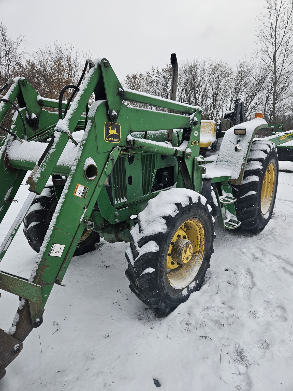 1999 John Deere 6110 Image 2