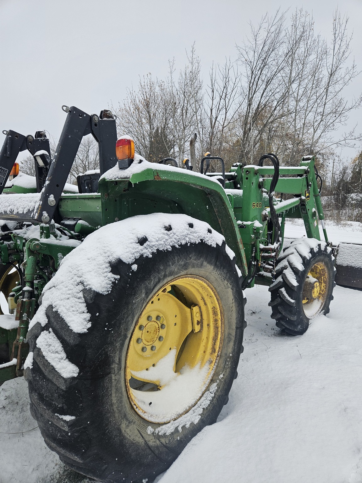 1999 John Deere 6110 Image 7