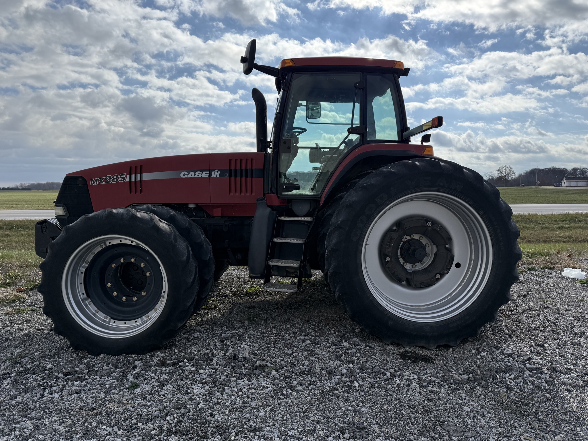 2006 Case IH MX285 Image 4