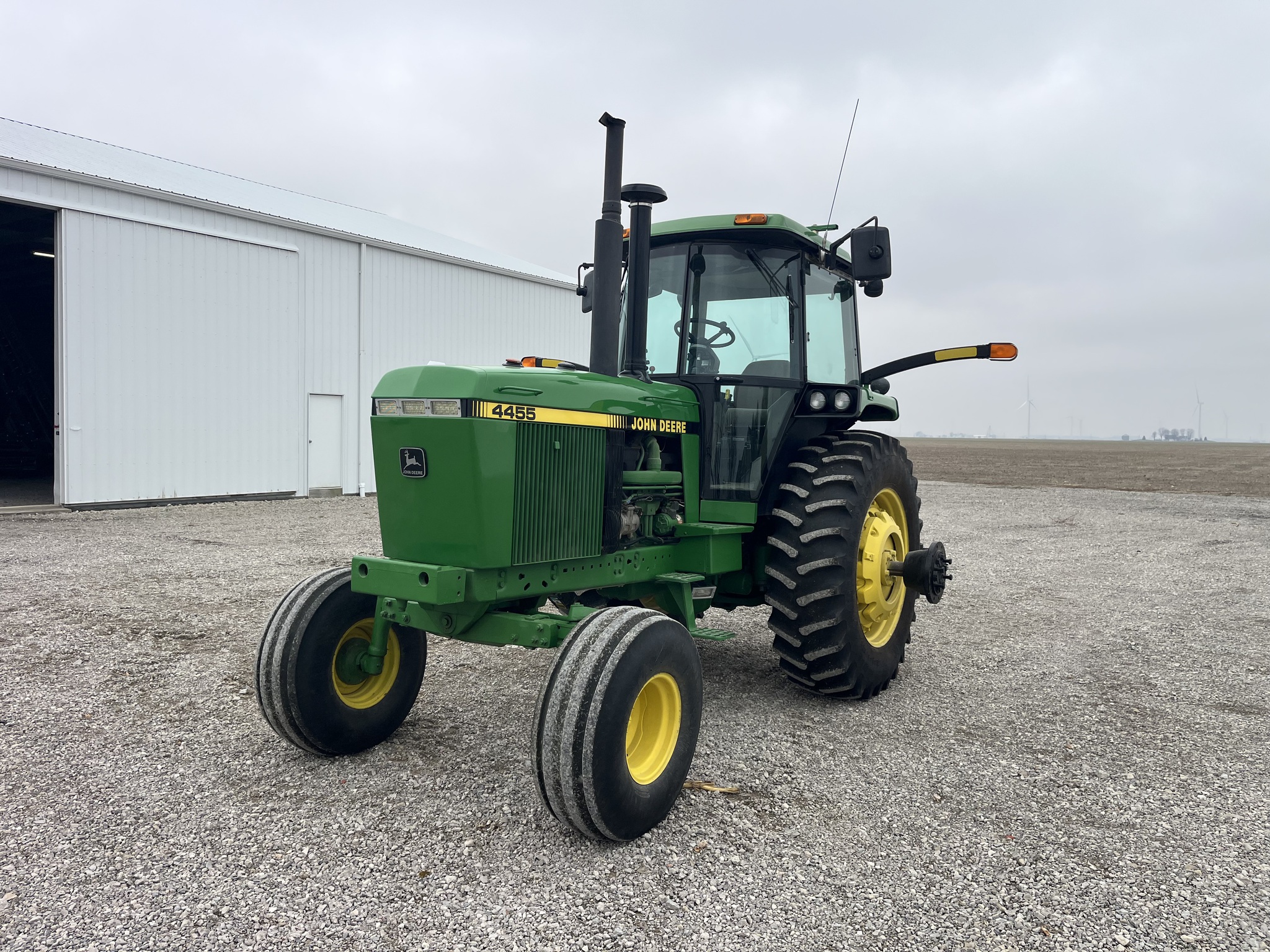 1990 John Deere 4455 Image 34