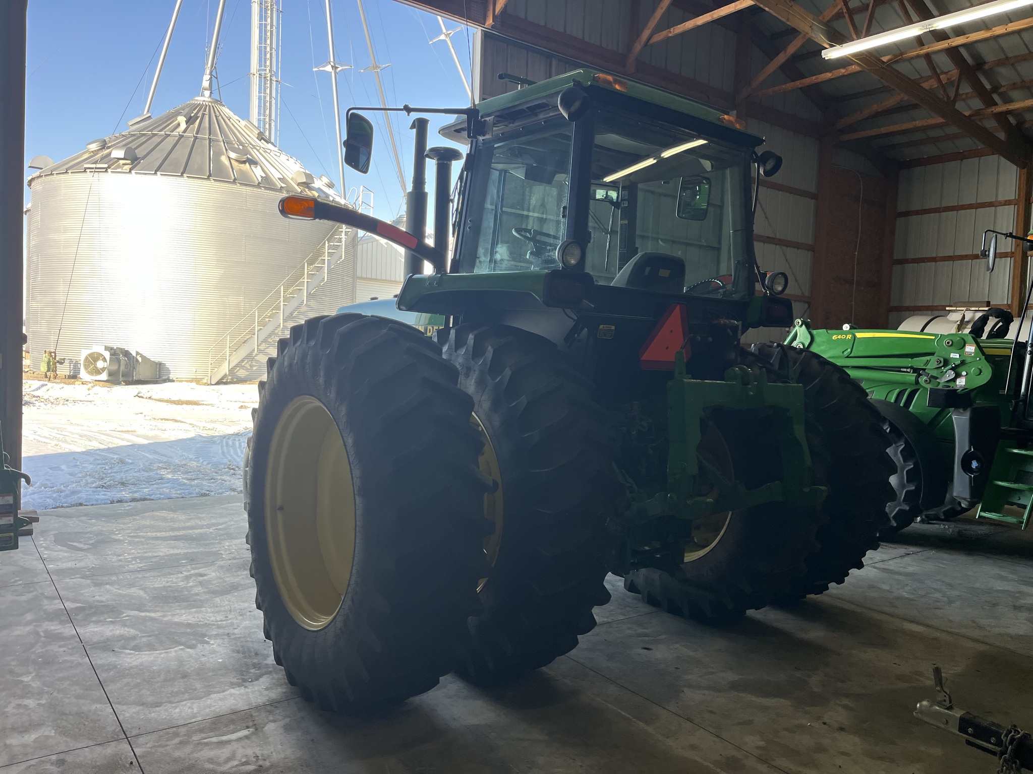 1990 John Deere 4455 Image 6