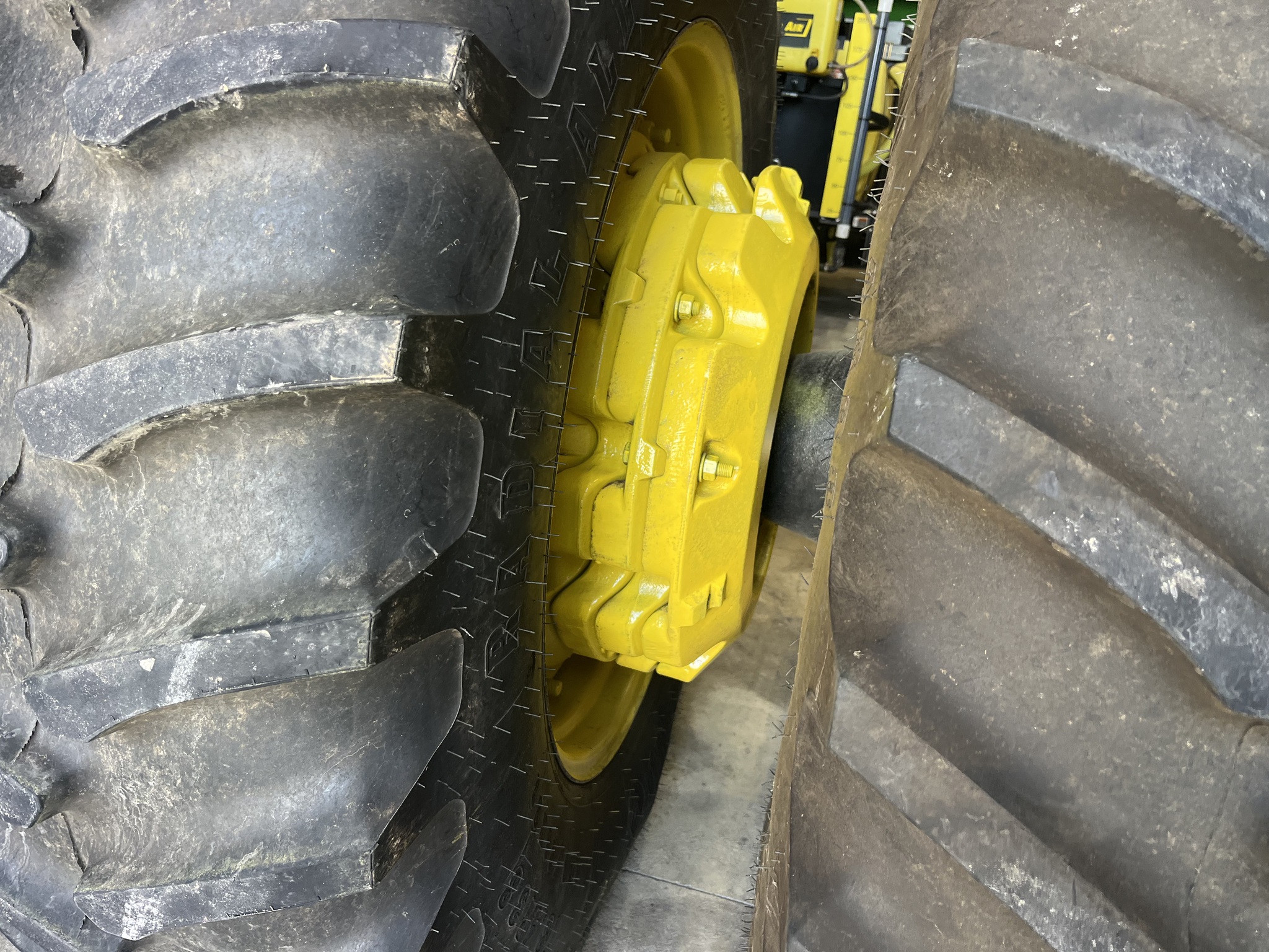 1990 John Deere 4455 Image 8