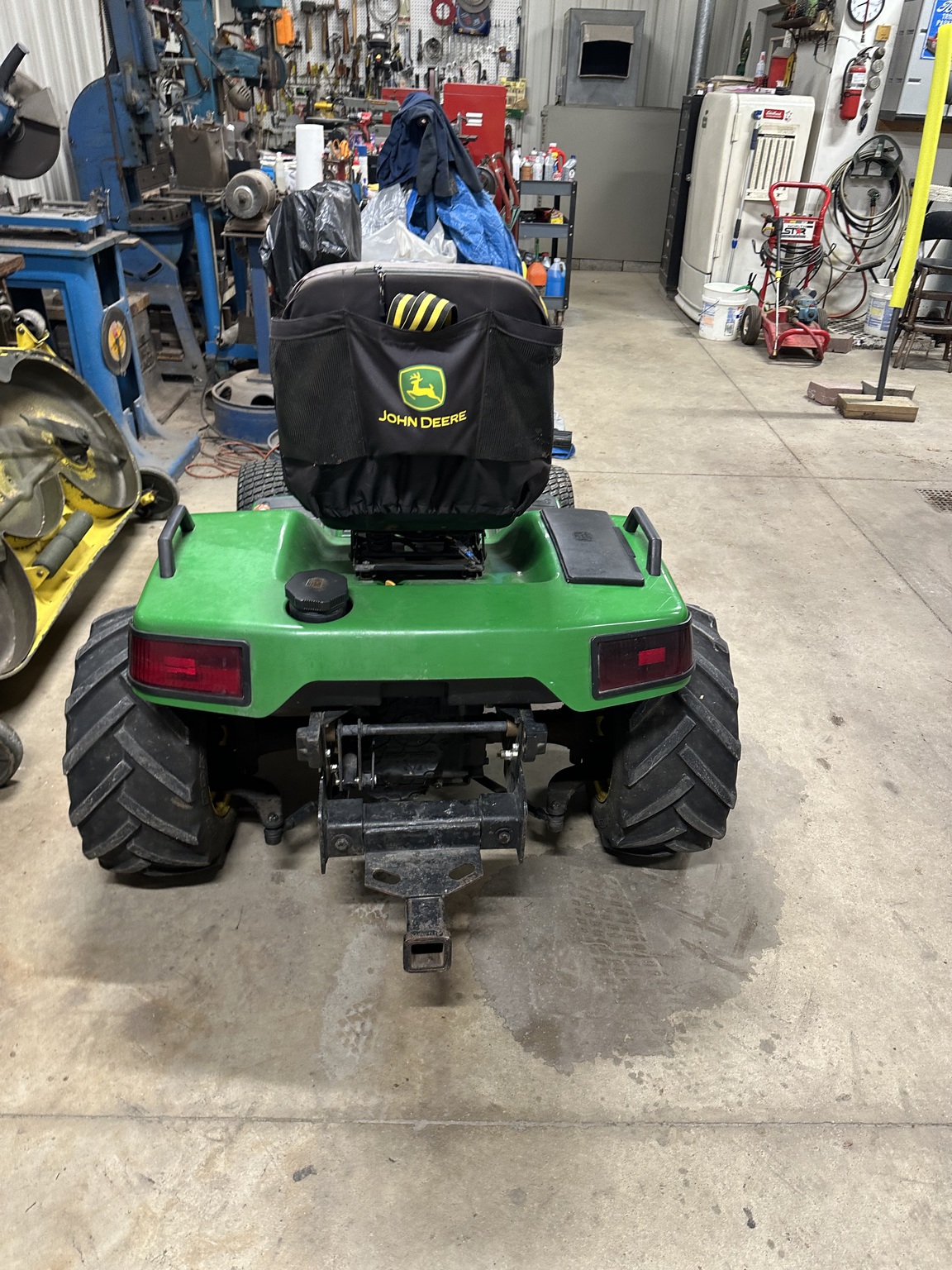 1999 John Deere 445 Image 8