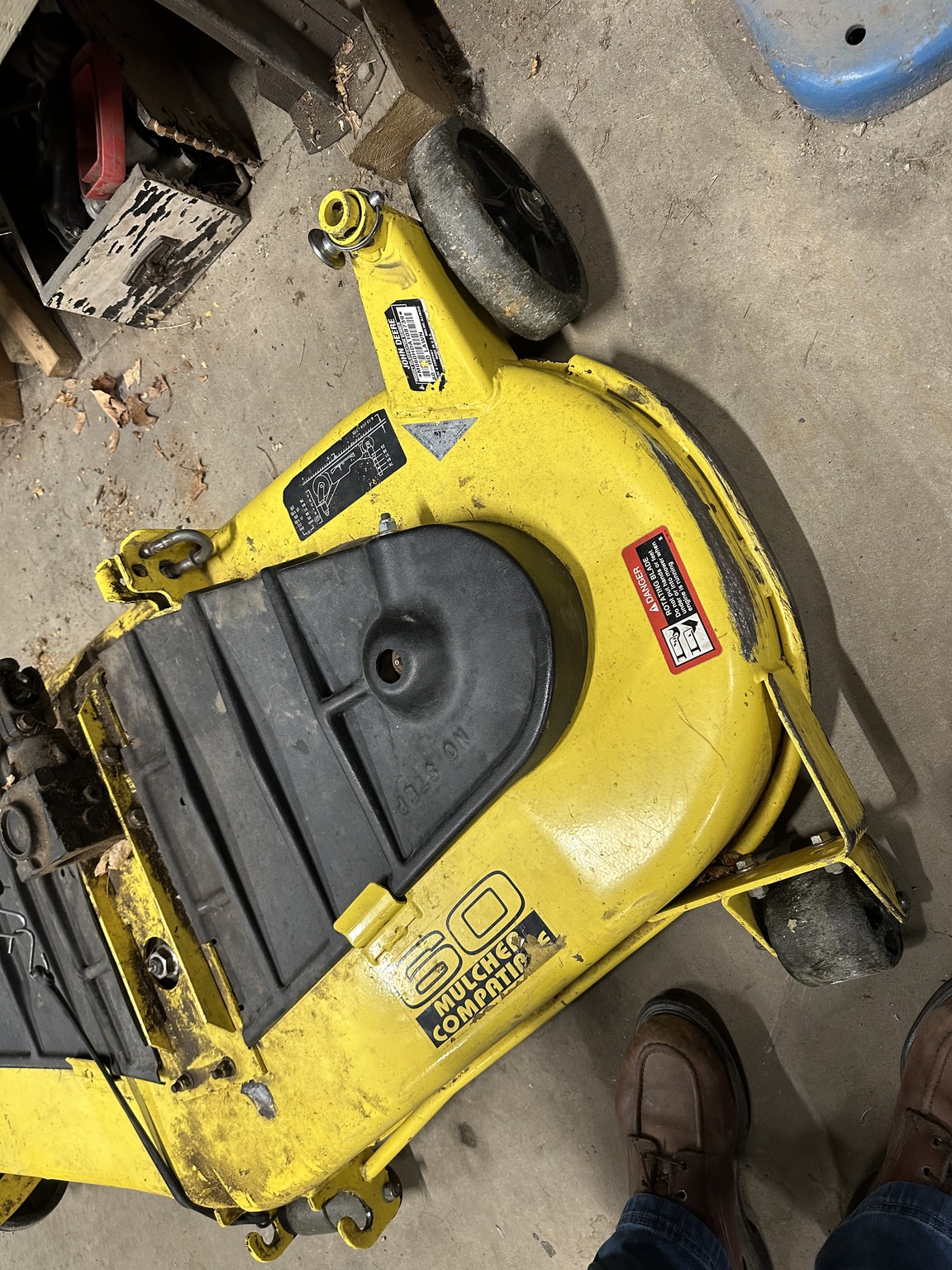 1999 John Deere 445 Image 16