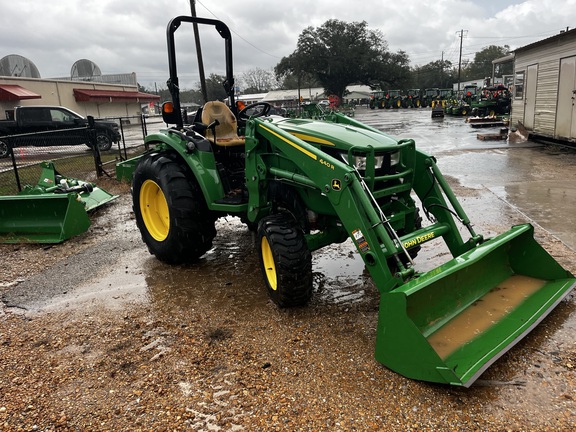 2019 John Deere 4044R Photo 4
