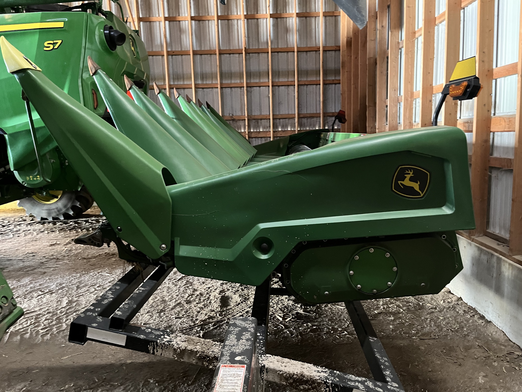  2023 John Deere C8R at Heritage Tractor in Seneca, KS