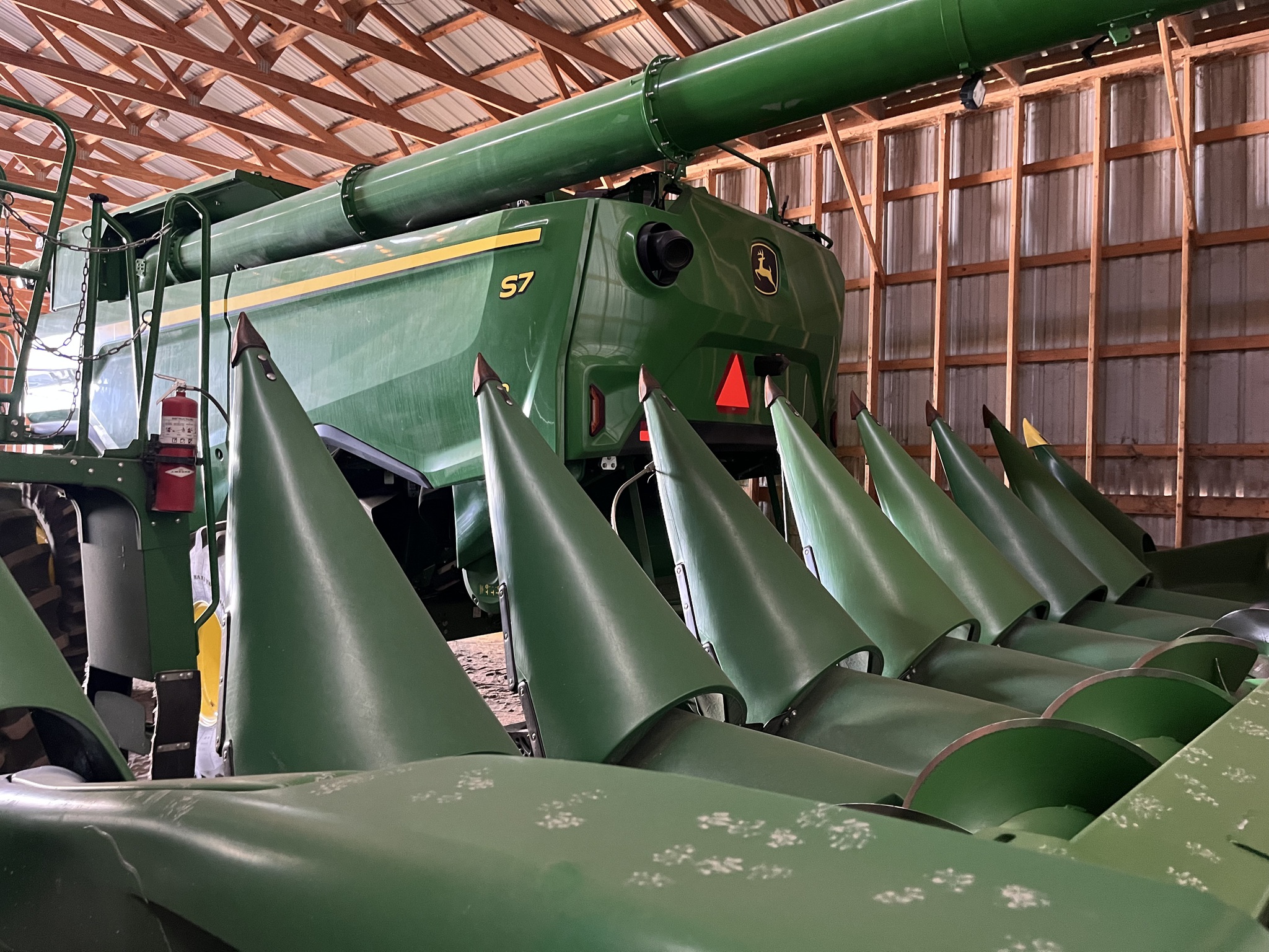  2023 John Deere C8R at Heritage Tractor in Seneca, KS