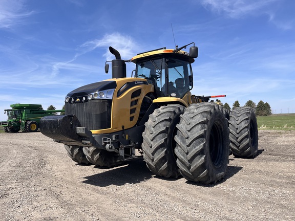  Challenger MT975E