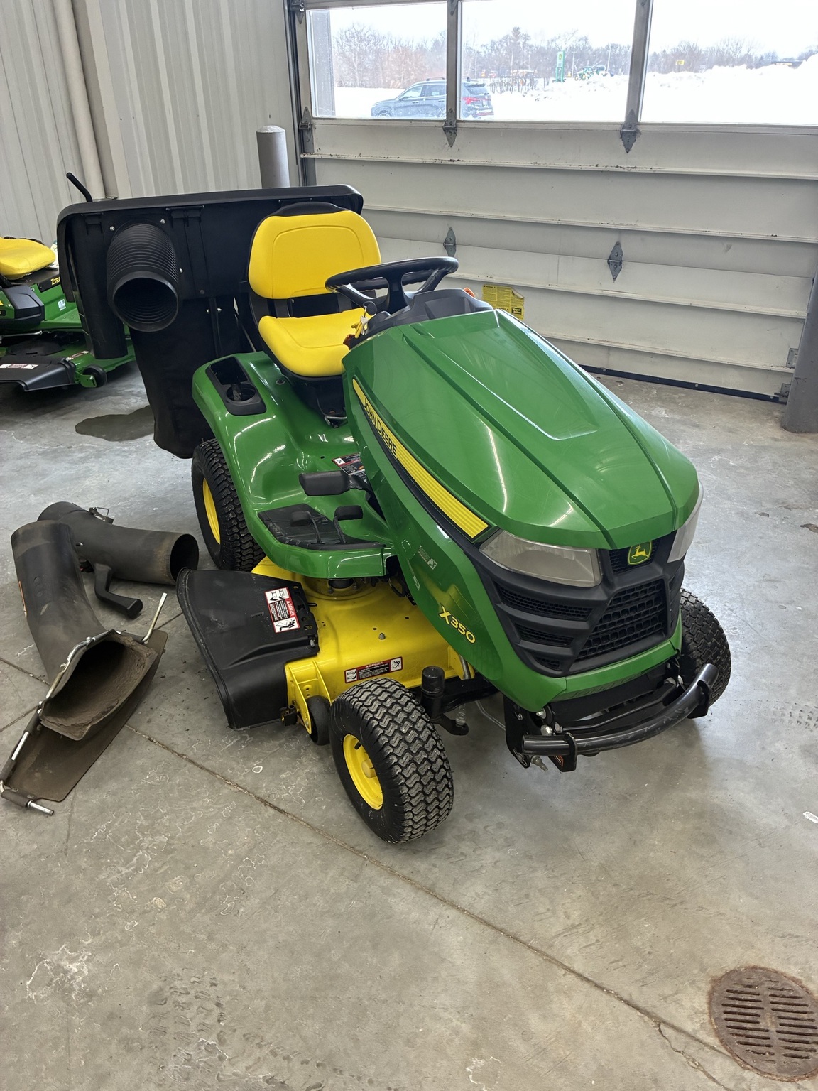2018 John Deere X350 Image 2