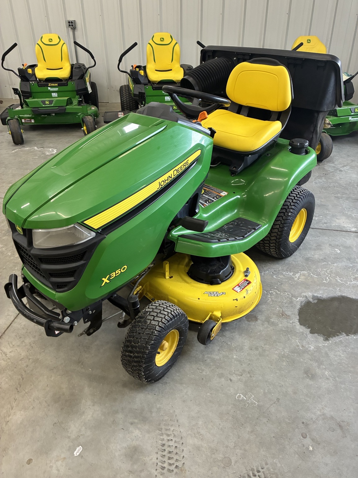 2018 John Deere X350 Image 4