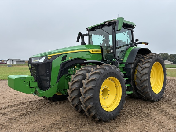  John Deere 8R 370