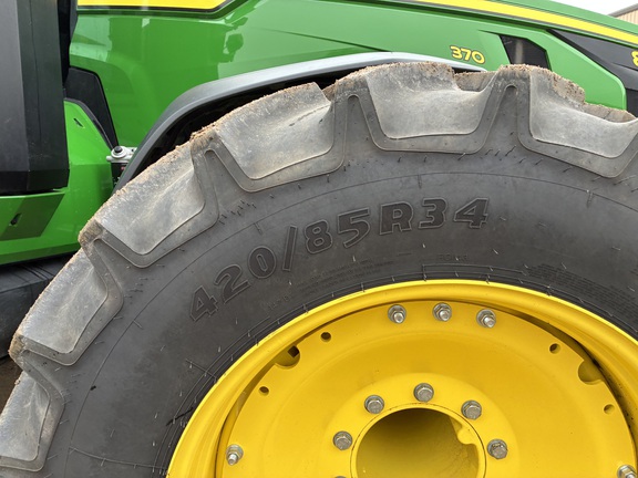 2025 John Deere 8R 370 - Photo14