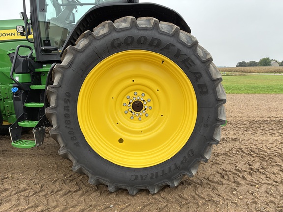 2025 John Deere 8R 370 - Photo22