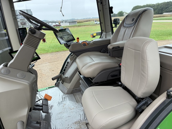 2025 John Deere 8R 370 - Photo38