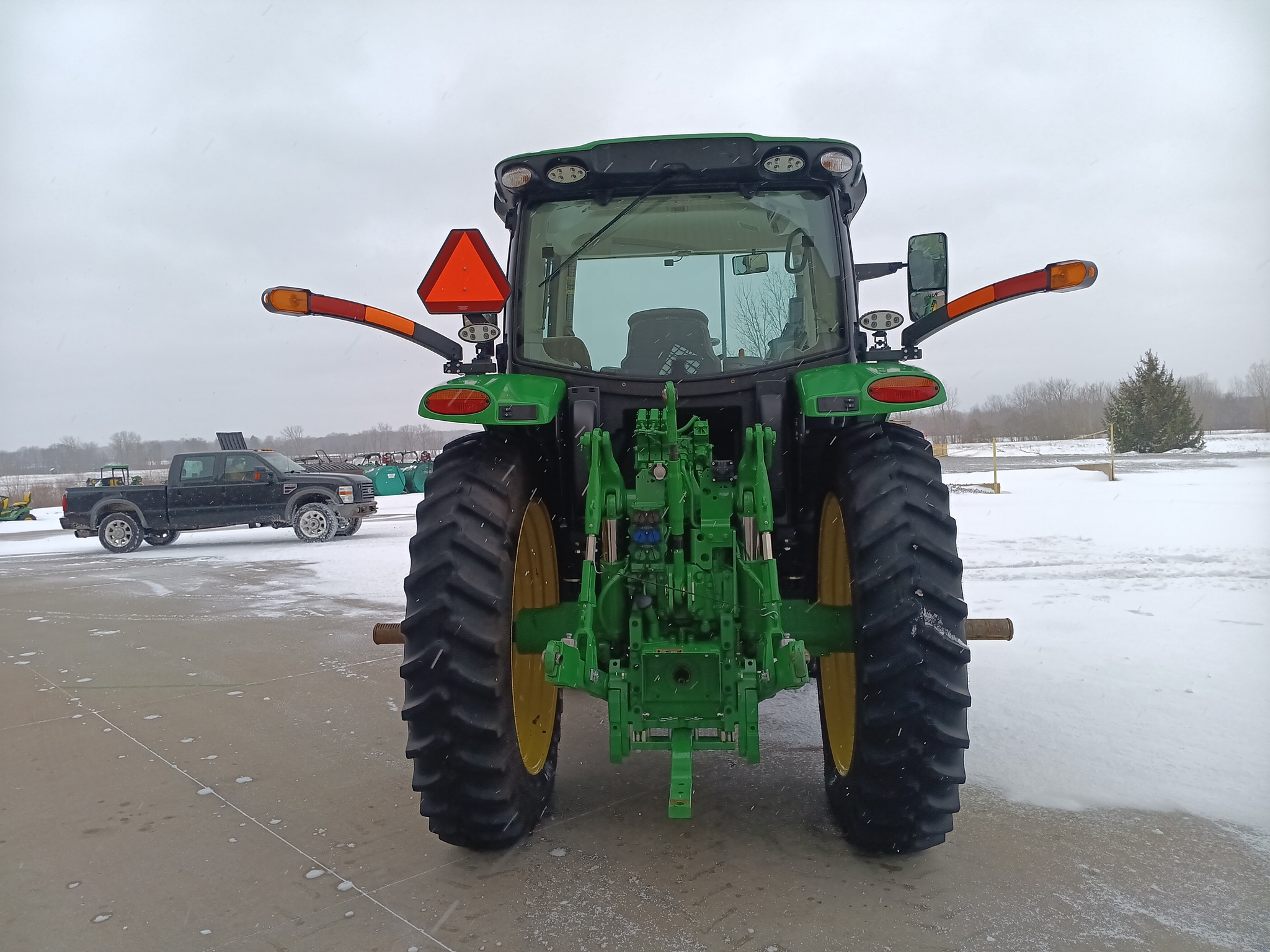 2024 John Deere 6R 165 Image 5