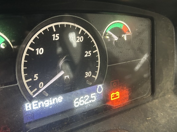 2020 John Deere 2032R - Photo14