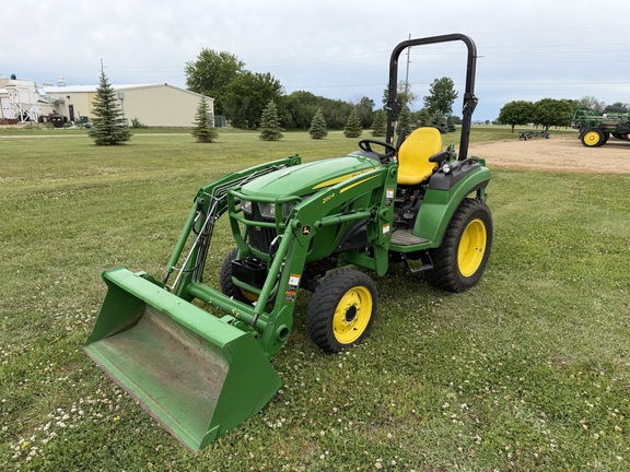 2020 John Deere 2032R - Photo7