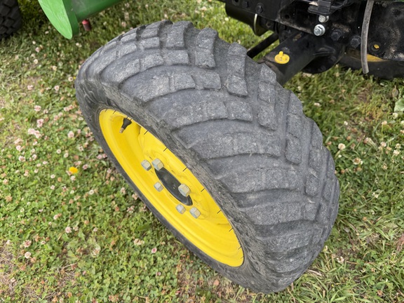 2020 John Deere 2032R - Photo11