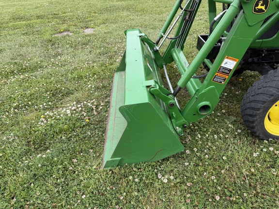 2020 John Deere 2032R - Photo18