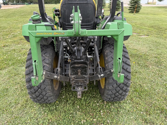 2020 John Deere 2032R - Photo23