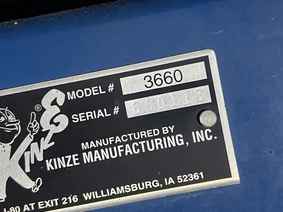 Photo of 2009 Kinze 3660