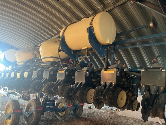 Photo of 2009 Kinze 3660