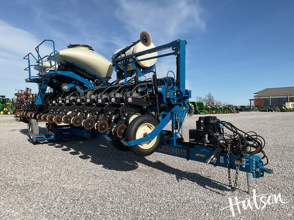 Photo of 2009 Kinze 3660