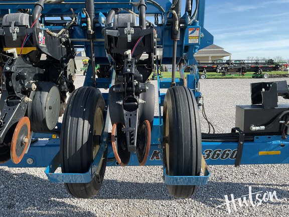 Photo of 2009 Kinze 3660