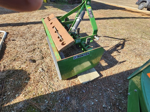 2022 Frontier BB5048L