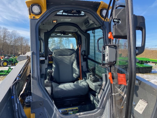 2026 John Deere 335 P Image 5