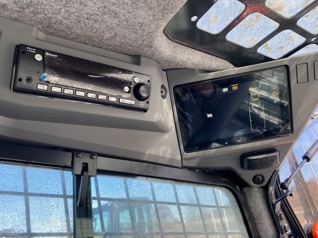 2026 John Deere 335 P Image 7