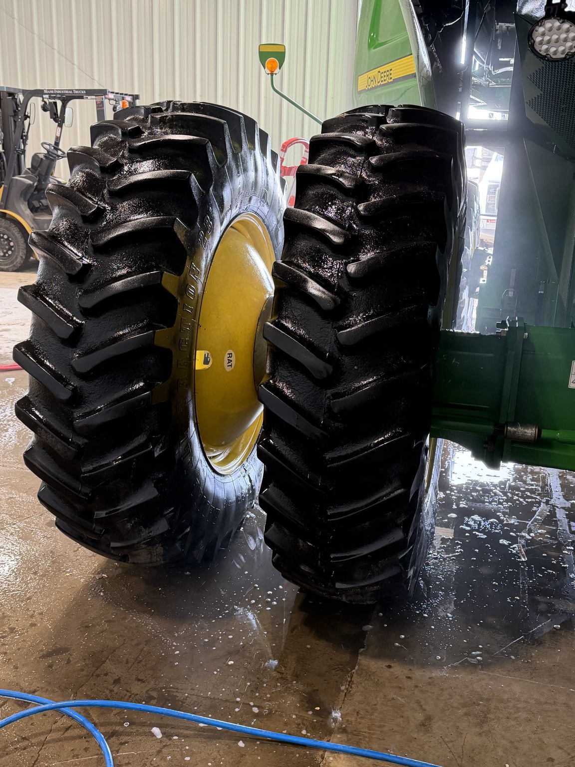 2011 John Deere 9570 STS Image 6