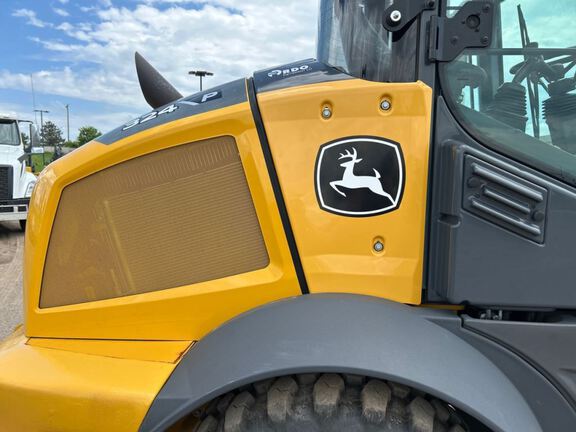 2024 John Deere 324P
