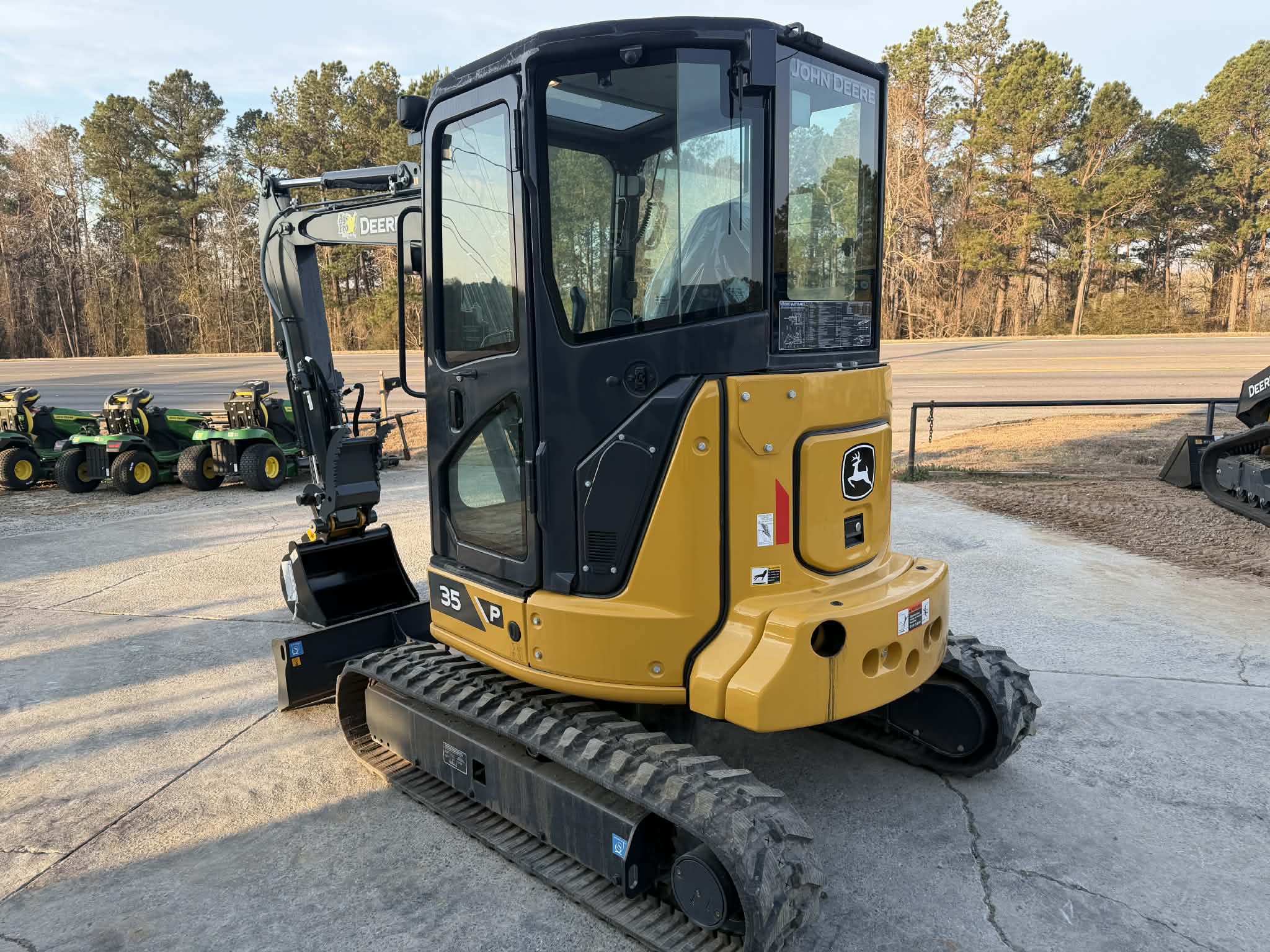 2026 John Deere 35 P Image 5