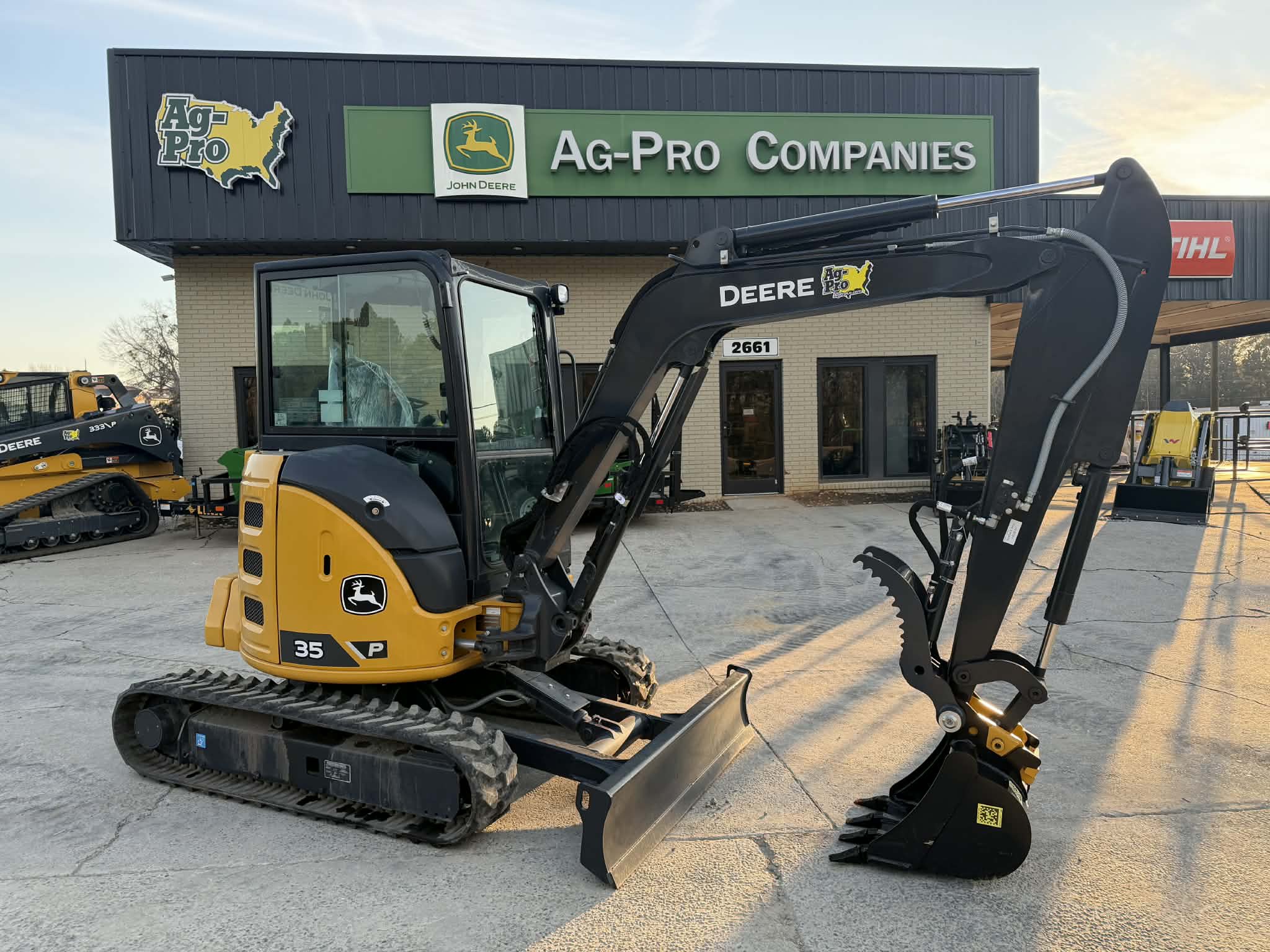 2026 John Deere 35 P Image 1