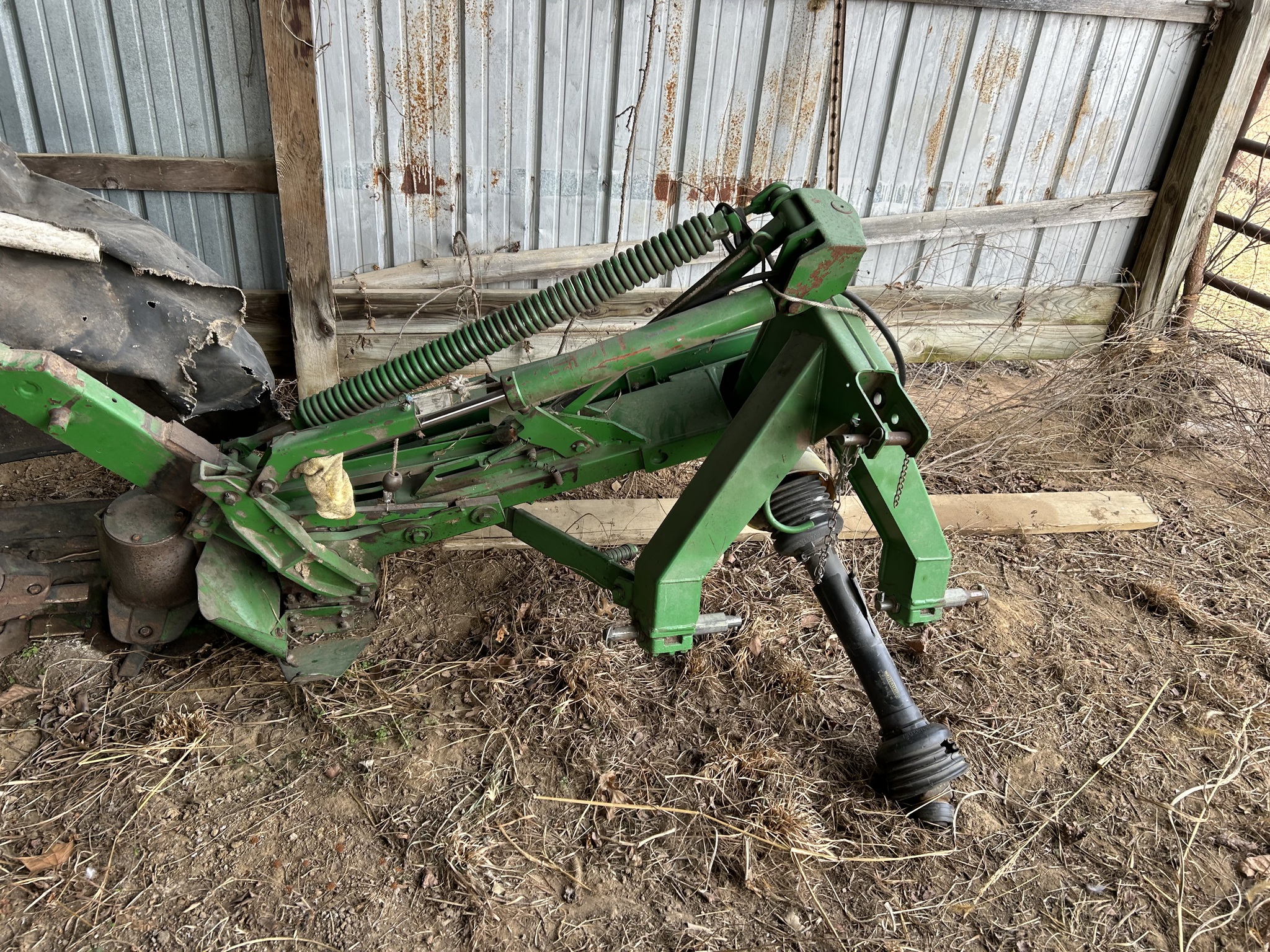  2006 John Deere 275 at Heritage Tractor in Lockwood, MO