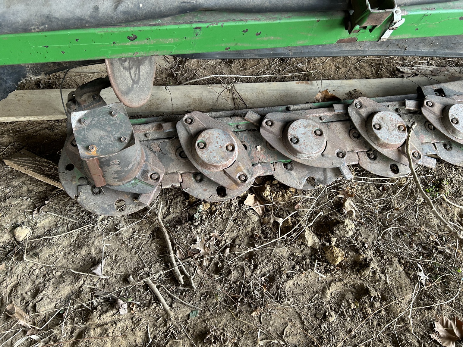  2006 John Deere 275 at Heritage Tractor in Lockwood, MO