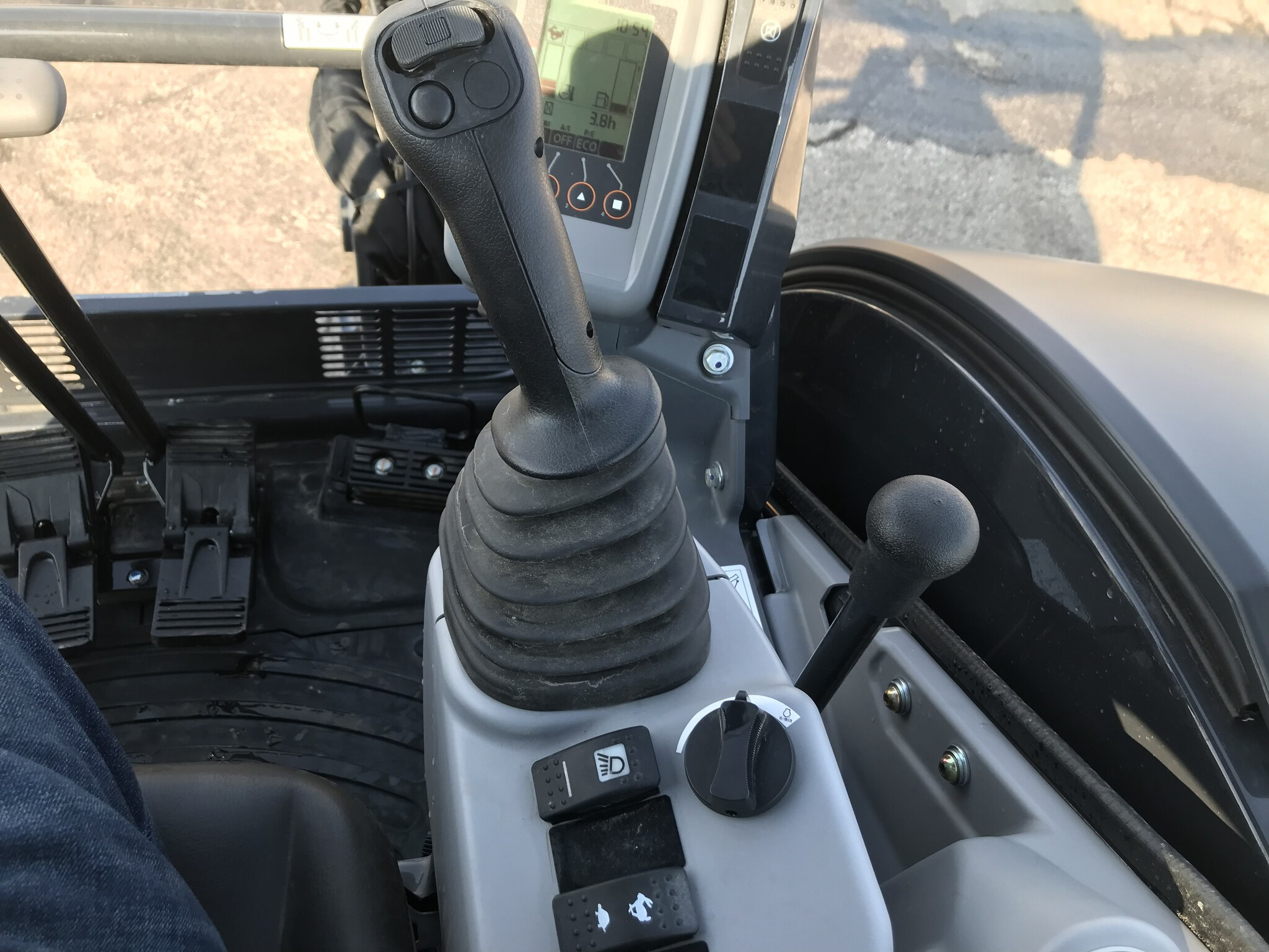 2026 John Deere 35 P Image 9