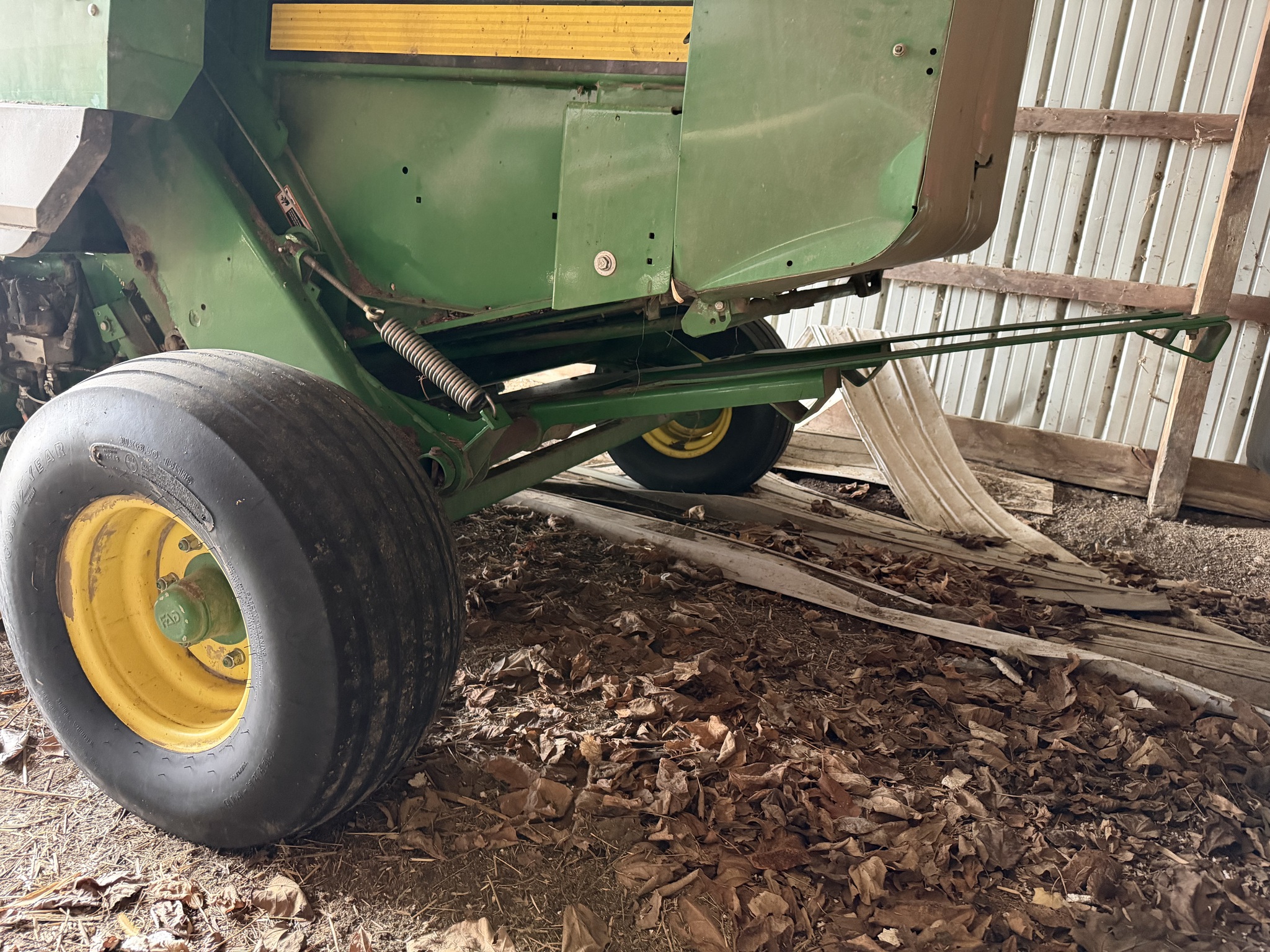 2011 John Deere 854 Silage Special Image 6