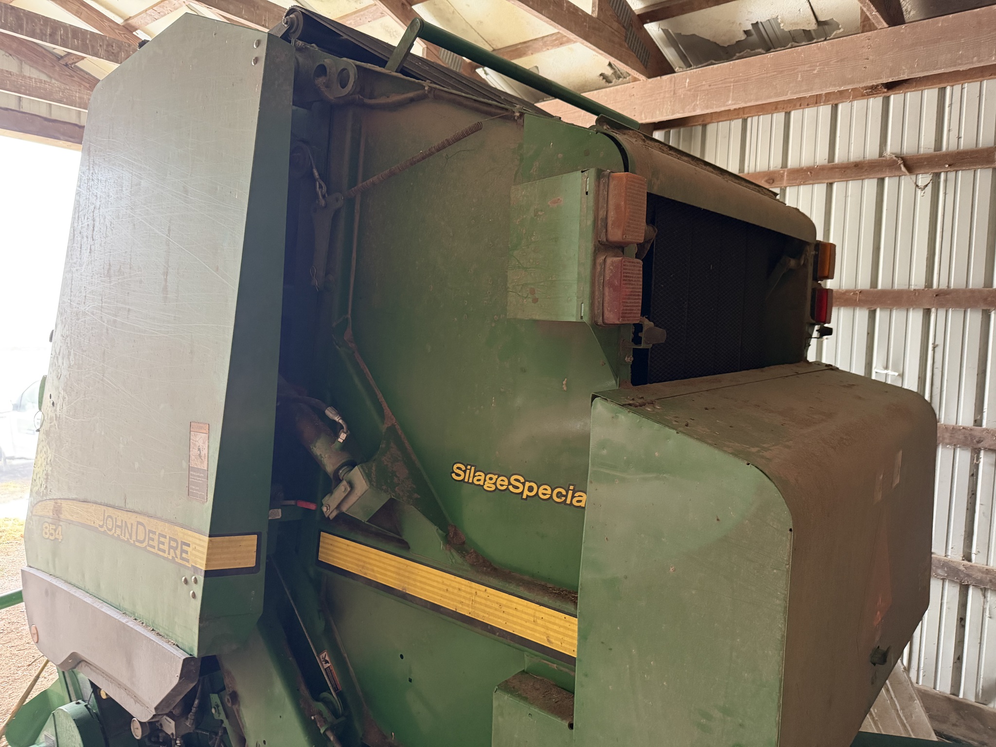 2011 John Deere 854 Silage Special Image 13