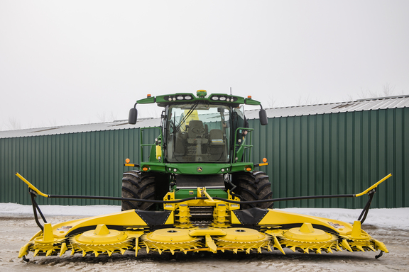 2025 John Deere 8400 thumbnail 5