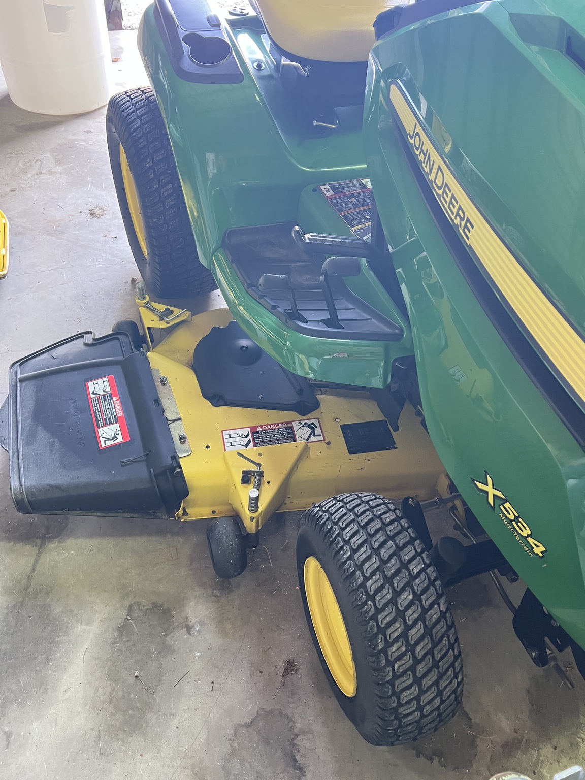 2014 John Deere X534 Image 2