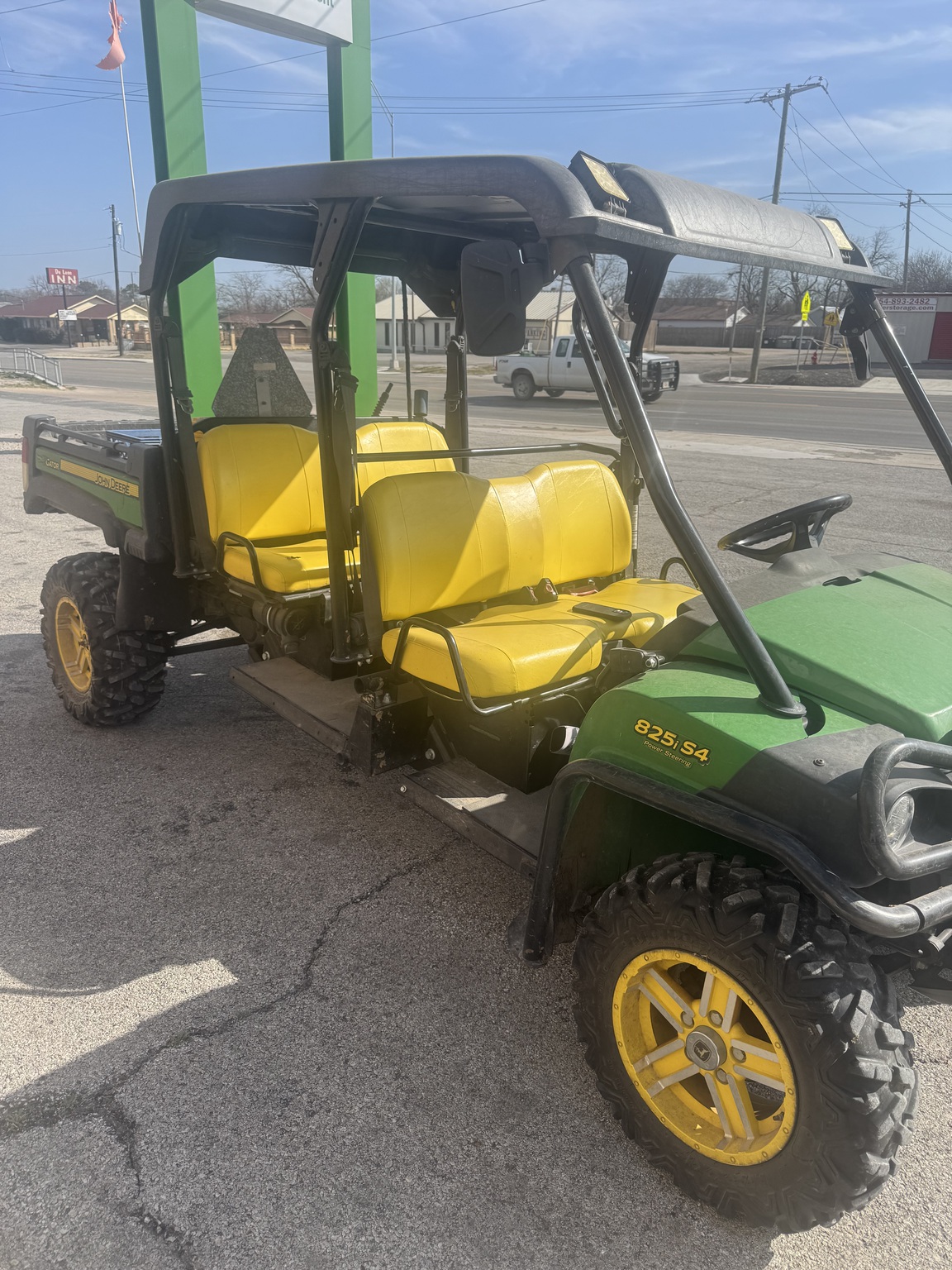 2015 John Deere XUV 825I S4 Image 1