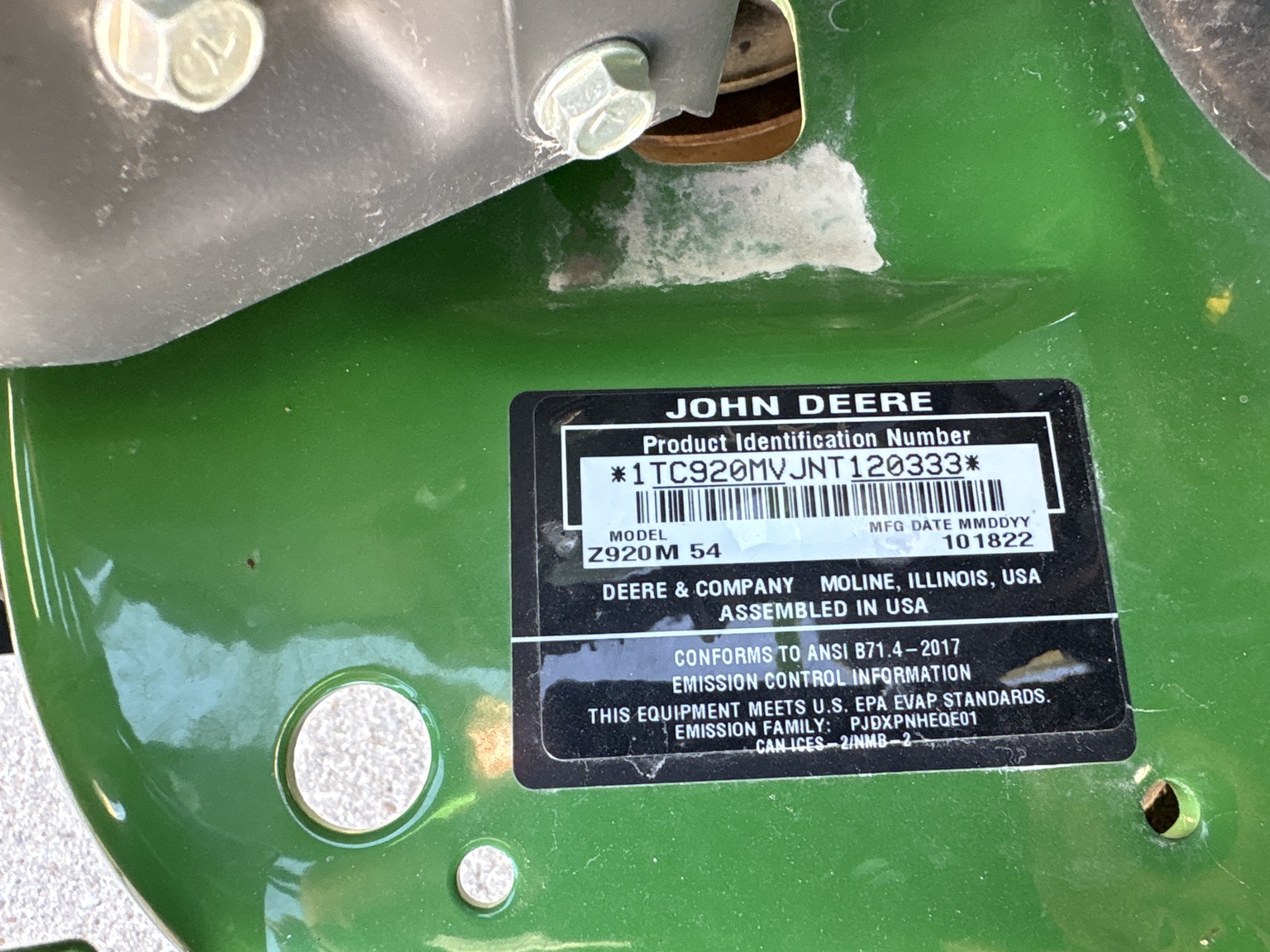  2023 John Deere Z920M at Heritage Tractor in Geneseo, IL